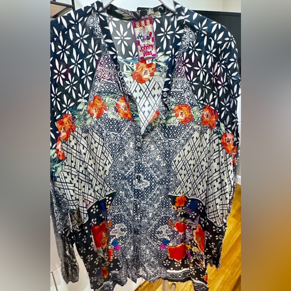 Johnny Was Vibrant Floral Rosy Blouse L